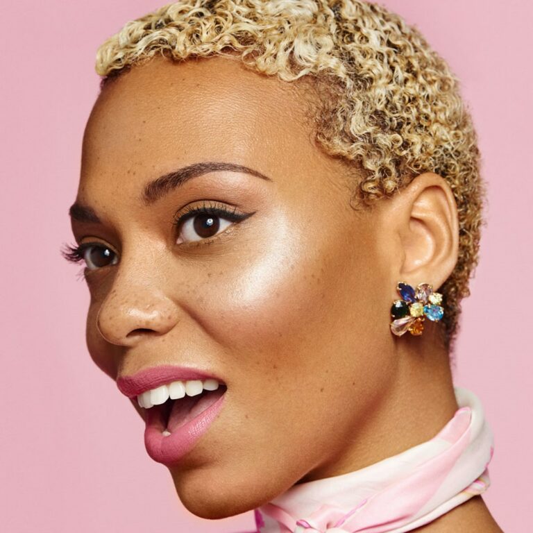 BENEFIT | Cookie Powder highlighter | Parfumerie MADO Réunion