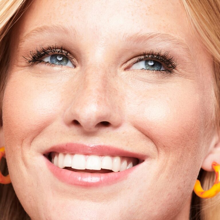 BENEFIT | They're real mascara allongeant | Parfumerie MADO Réunion