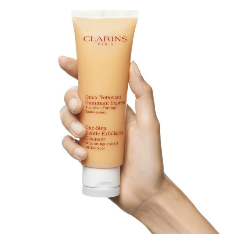 CLARINS | DOUX NETTOYANT GOMMANT EXPRESS | NETTOIE ET EXFOLIE | VISAGE | MADO PARFUMERIE REUNION