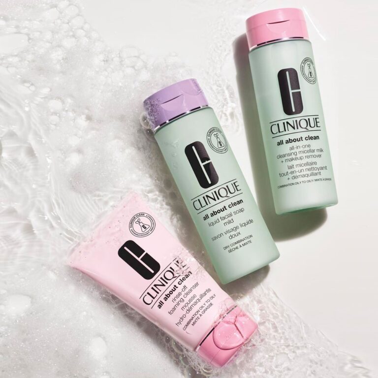 CLINIQUE | Mousse démaquillante | Parfumerie MADO Réunion