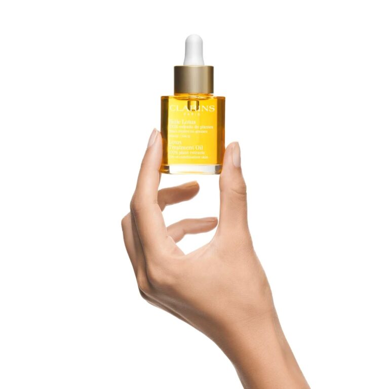 CLARINS | HUILE LOTUS | PEAUX MIXTES OU GRASSES | SOIN VISAGE | MADO PARFUMERIE RÉUNION