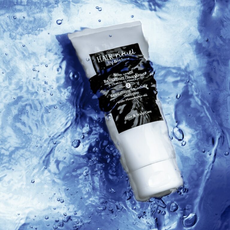 HAIR RITUEL by Sisley | Soin lavant disciplinant | Parfumerie MADO Réunion
