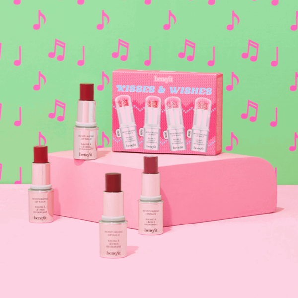 BENEFIT | KISSES AND WISHES | MINI BAUMES À LÈVRES HYDRATANTS | MADO PARFUMERIE RÉUNION